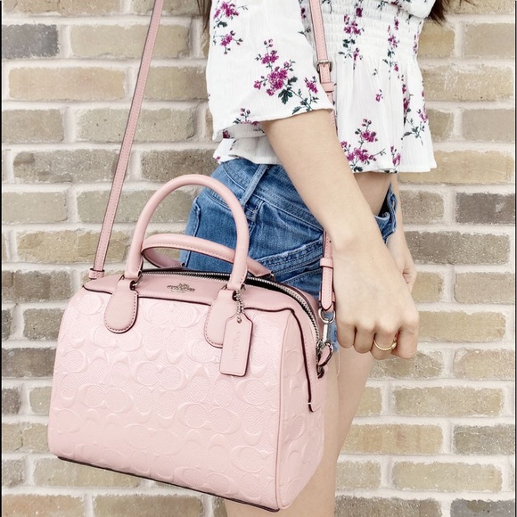 👜💕Coach Satchel Crossbody pink logo - Picture 3 of 6